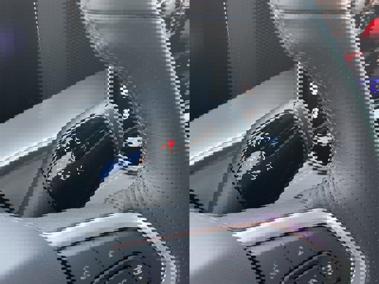 New 2026 Volkswagen Tiguan SE R-Line image 26