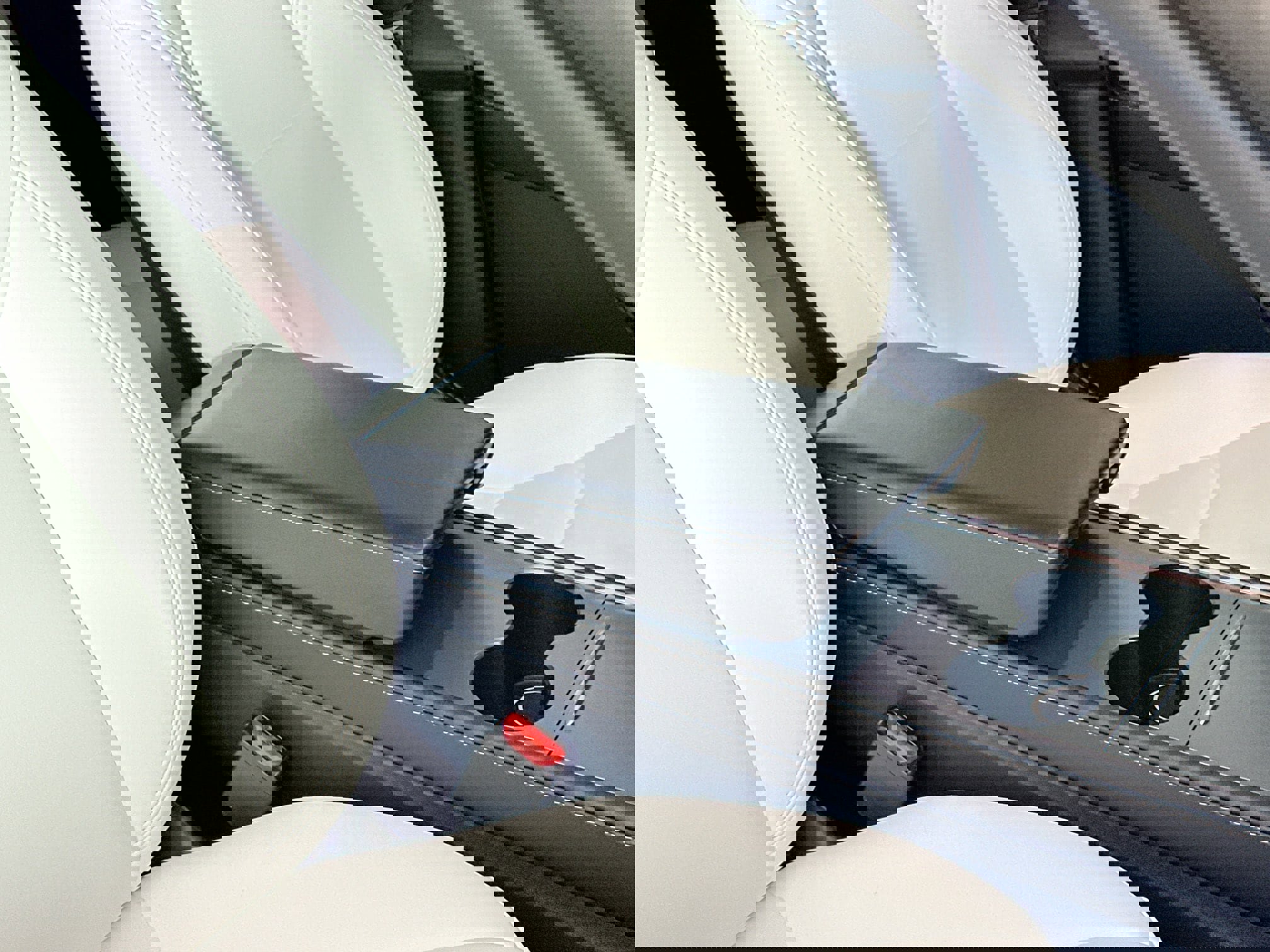 Used 2025 Tesla Model Y Long Range image 35