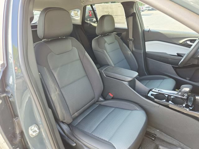 New 2026 Chevrolet Trax LT w/ Driver Confidence Package FWD image 15