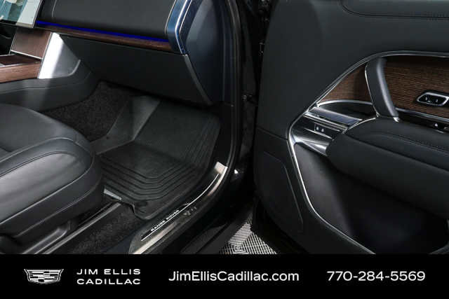 Used 2025 Land Rover Range Rover SE image 28