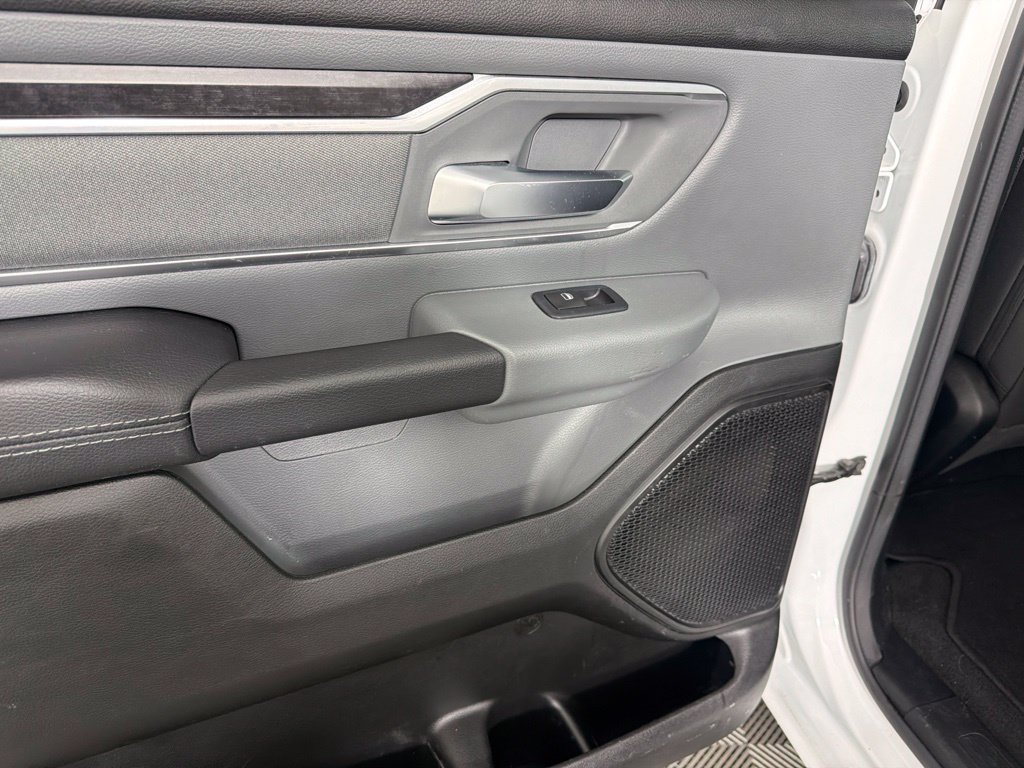 Used 2022 RAM 1500 Big Horn AWD/4WD image 12
