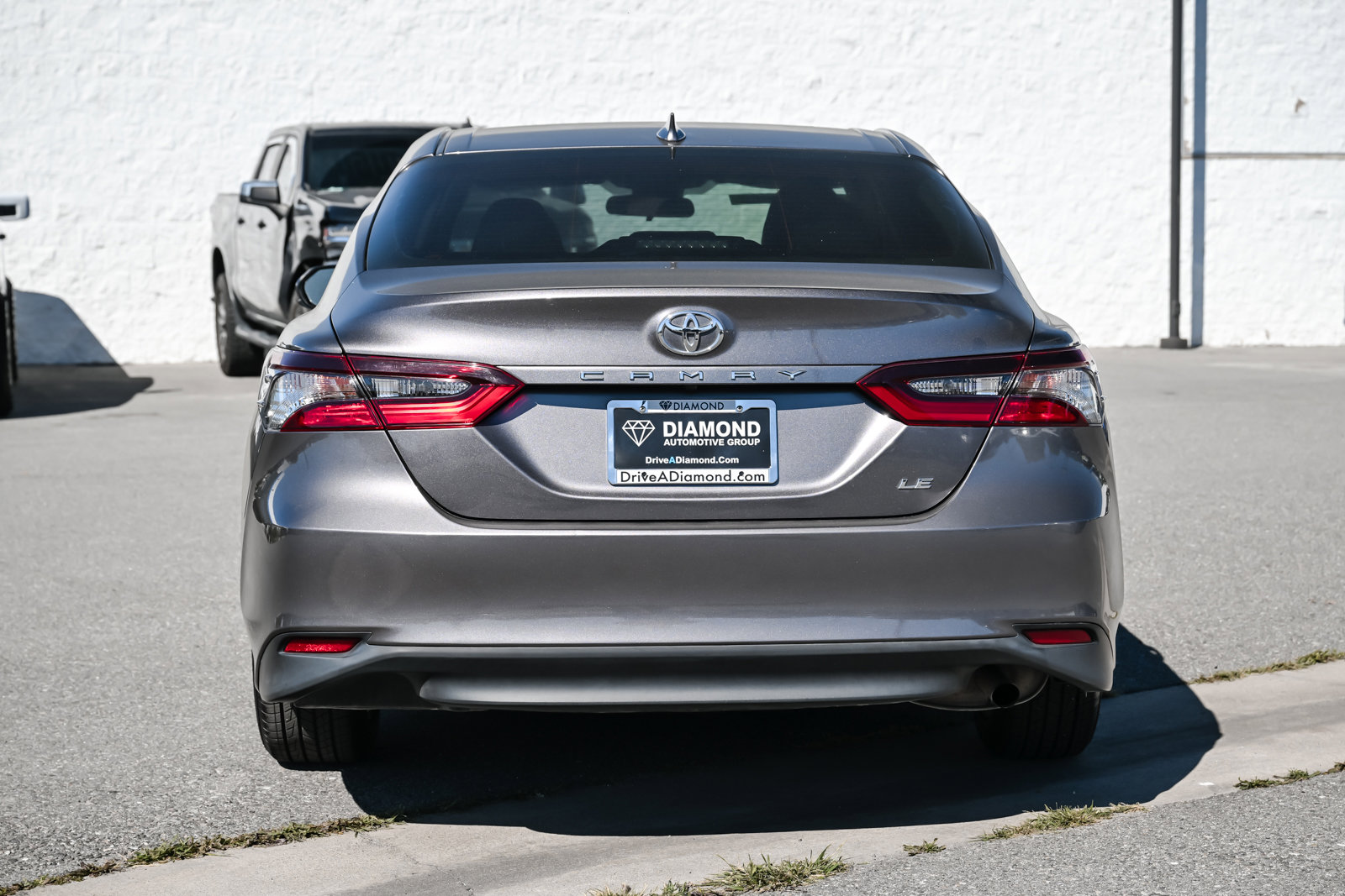 Used 2022 Toyota Camry LE w/ Carpet Mat Package (TMS) image 5