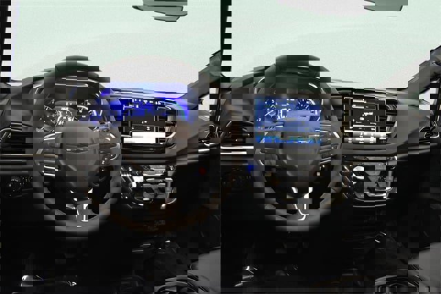 Used 2025 Chrysler Pacifica Select image 24