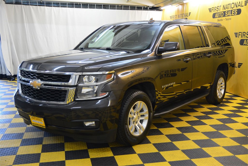 Used 2018 Chevrolet Suburban LT image 6