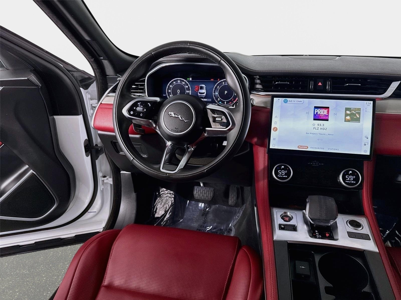 Used 2025 Jaguar F-PACE R-Dynamic S AWD/4WD image 25