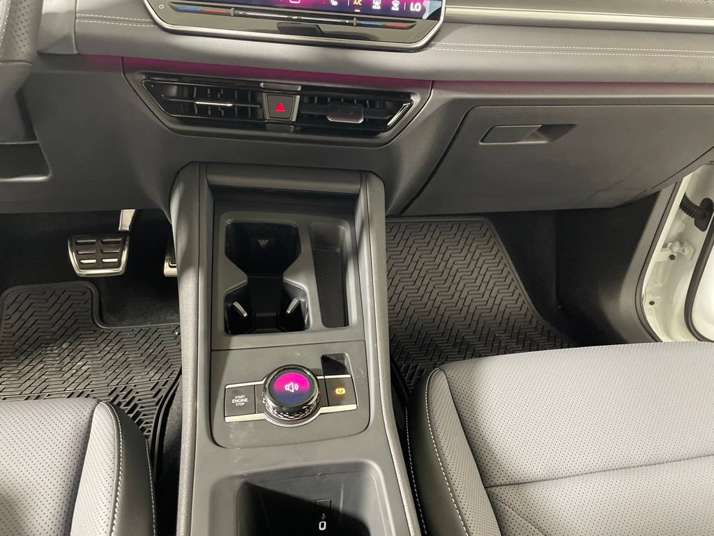 New 2026 Volkswagen Tiguan SE R-Line AWD/4WD image 15