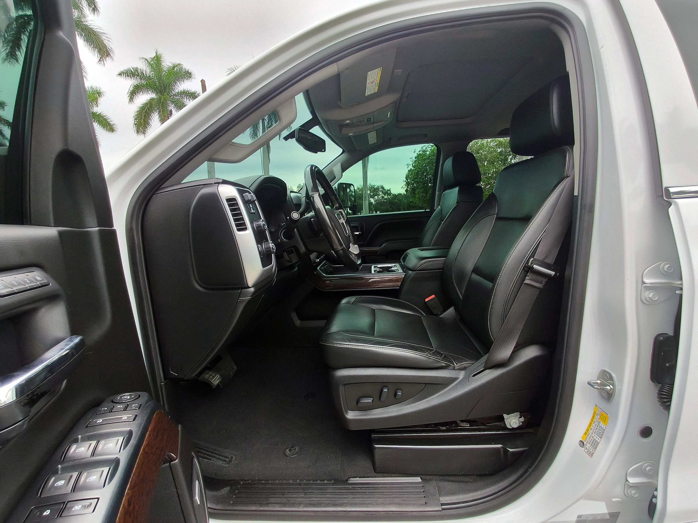 Used 2019 GMC Sierra 2500 SLT AWD/4WD image 25
