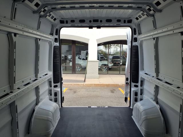 Used 2024 RAM ProMaster 2500 w/ Convenience Group image 13