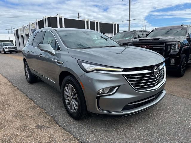 Used 2023 Buick Enclave Essence image 4
