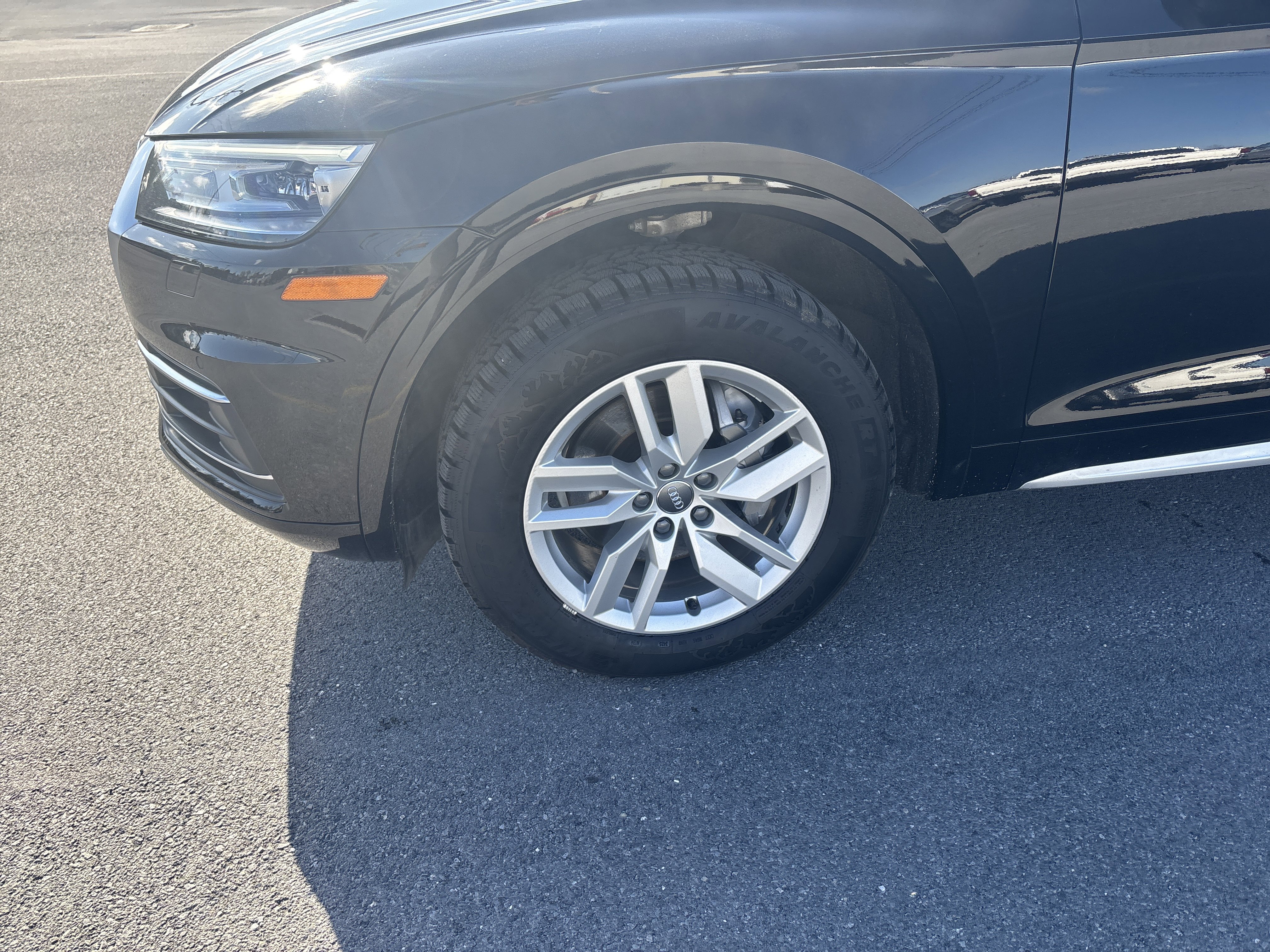 Used 2020 Audi Q5 2.0T Premium image 11