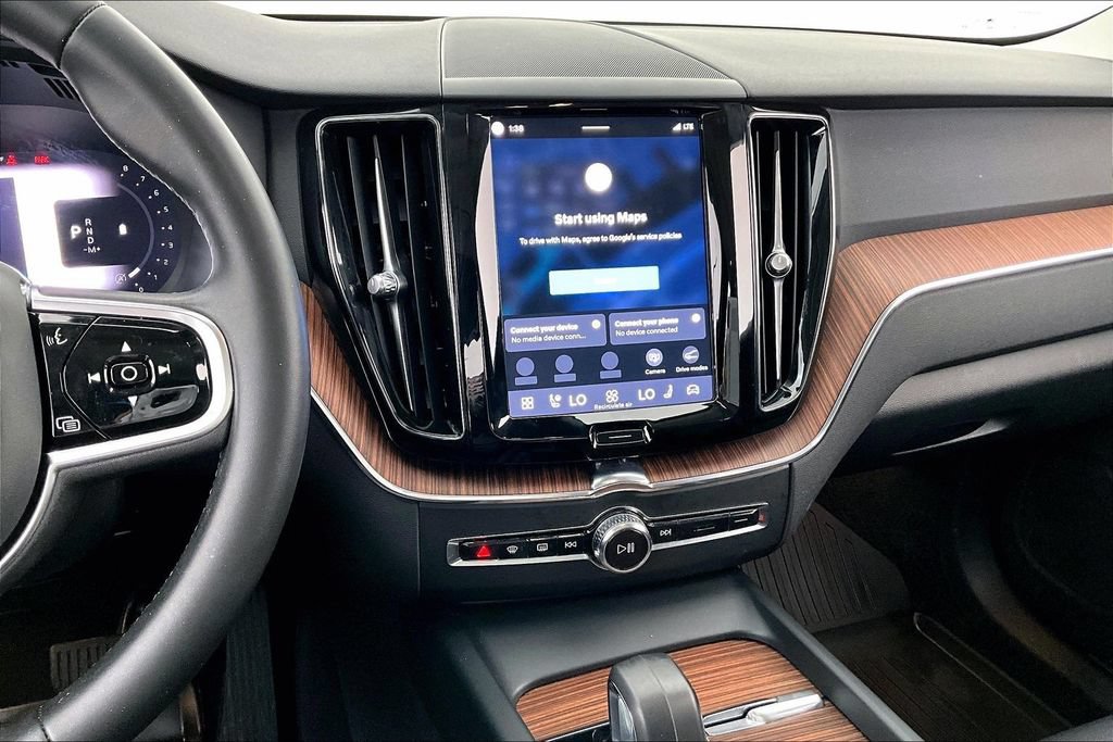 Certified 2024 Volvo XC60 B5 Plus w/ Protection Package Premier AWD/4WD image 7