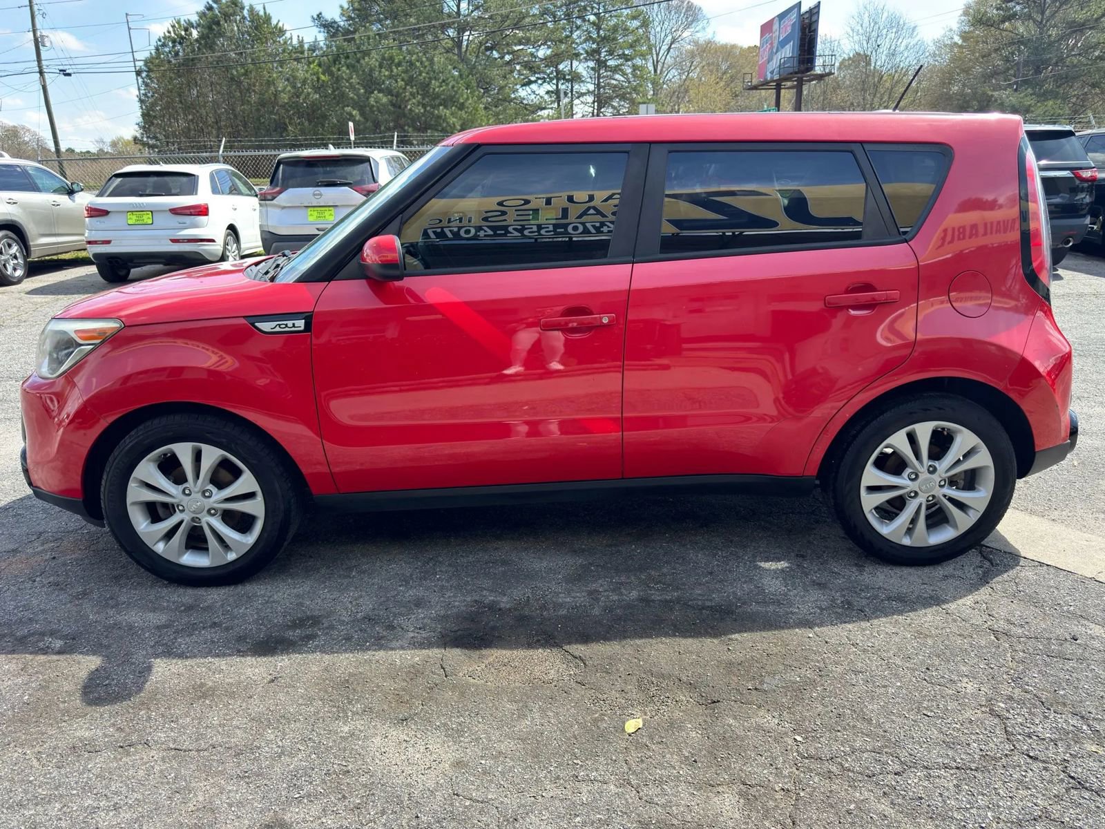 Used 2016 Kia Soul + FWD image 6