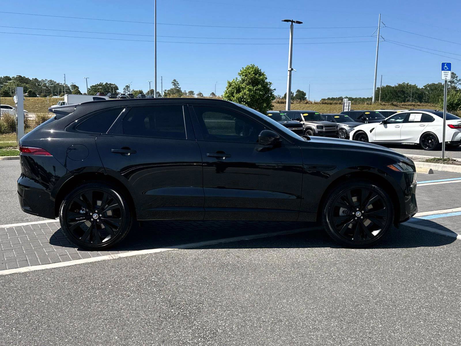 New 2026 Jaguar F-PACE R-Dynamic S image 6