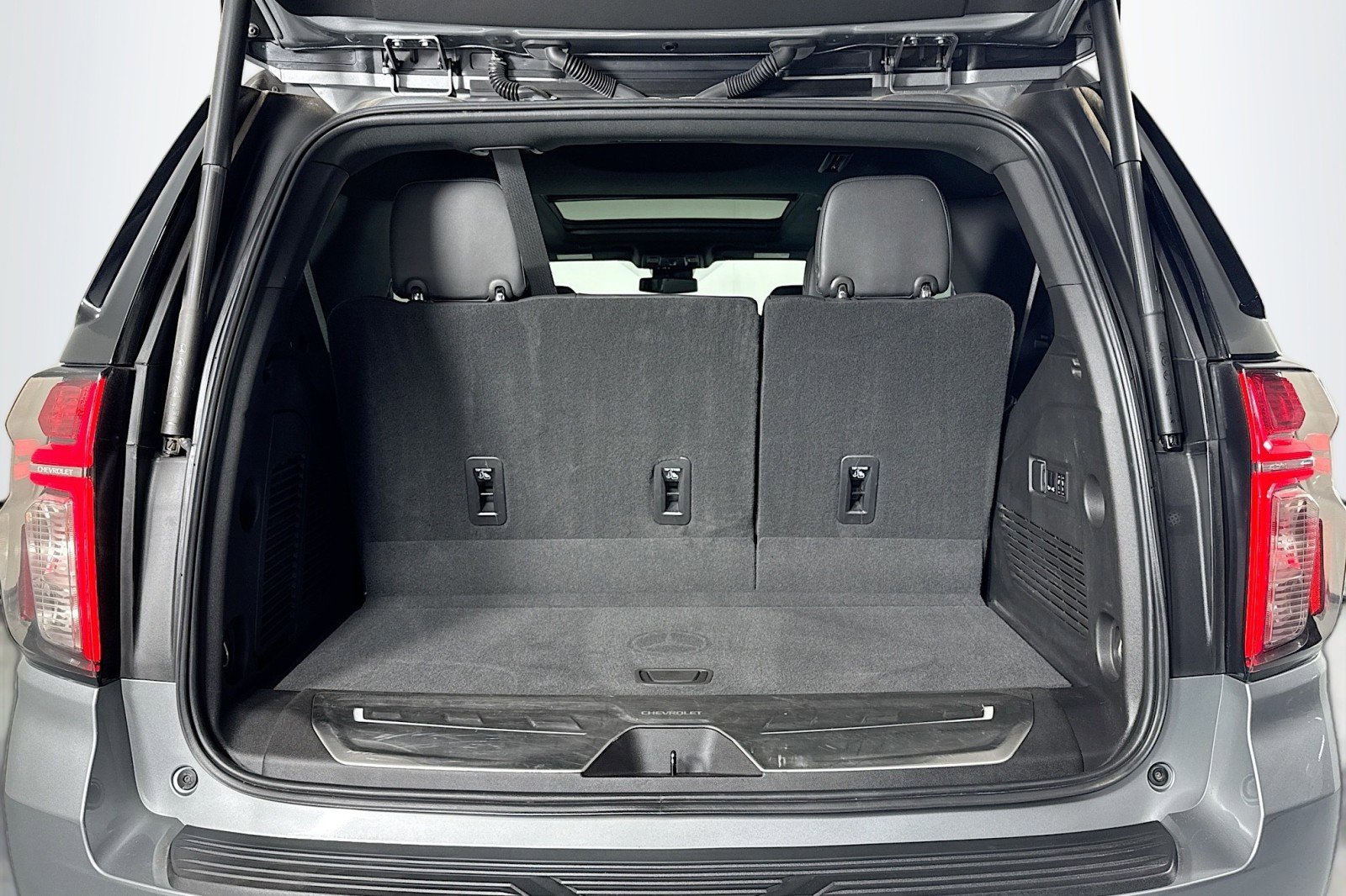 Used 2023 Chevrolet Tahoe Z71 w/ Luxury Package image 23