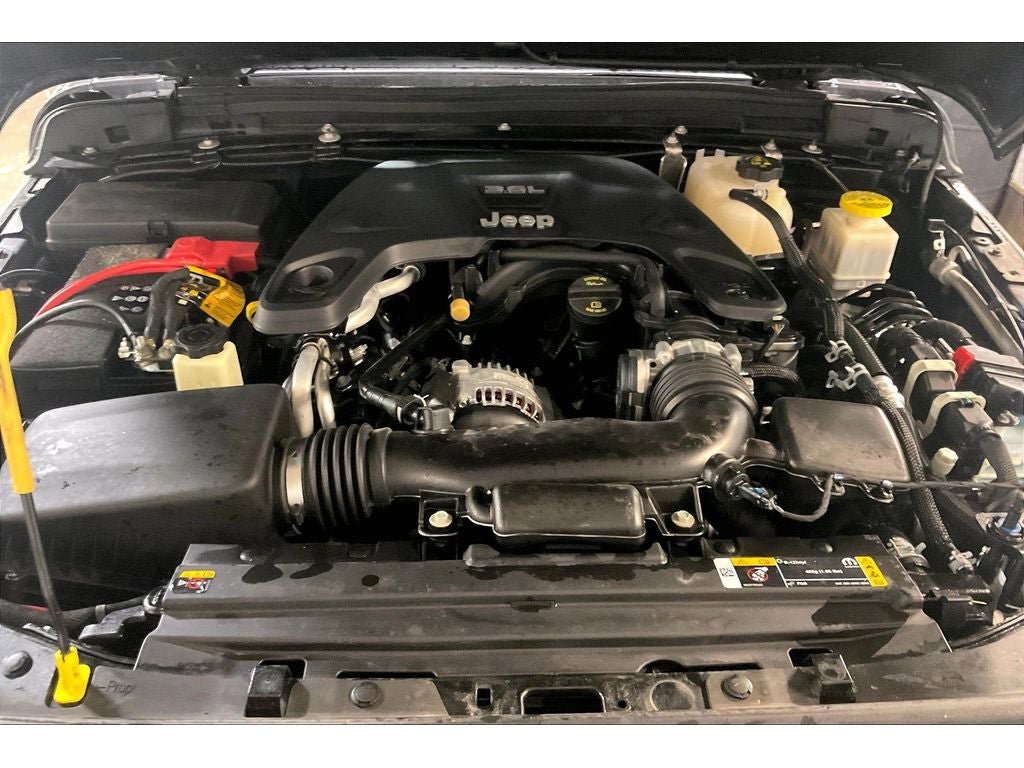 Used 2021 Jeep Gladiator Rubicon w/ Cold Weather Group AWD/4WD image 12