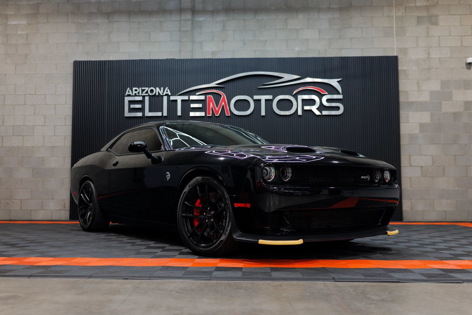 Used 2023 Dodge Challenger SRT Hellcat w/ Driver Convenience Group RWD image 10