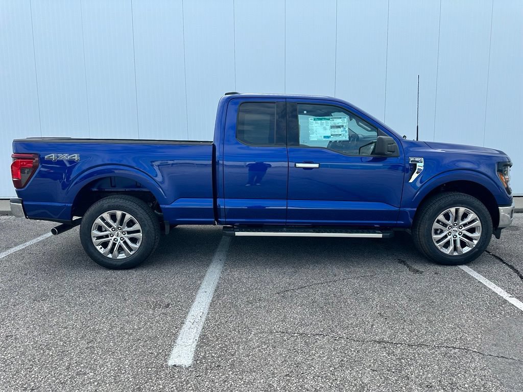 New 2026 Ford F150 XLT w/ XLT Chrome Appearance Package AWD/4WD image 7