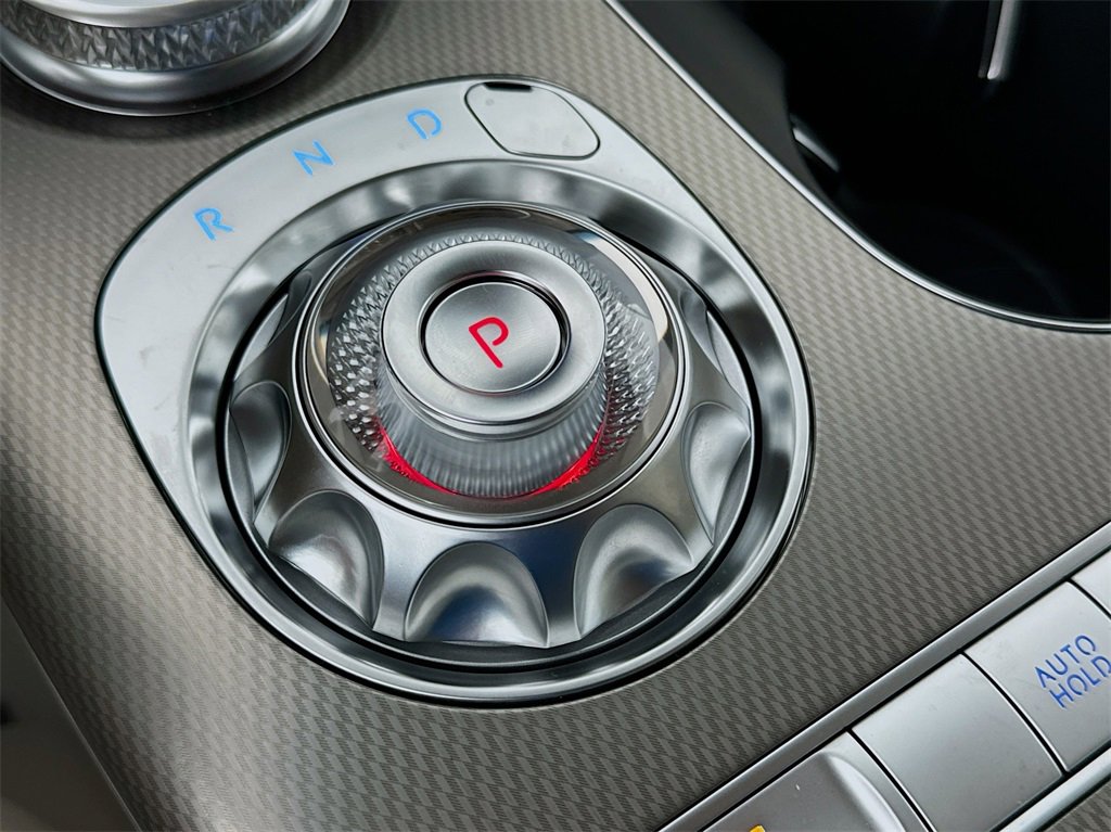 Certified 2025 Genesis GV60 Advanced image 17