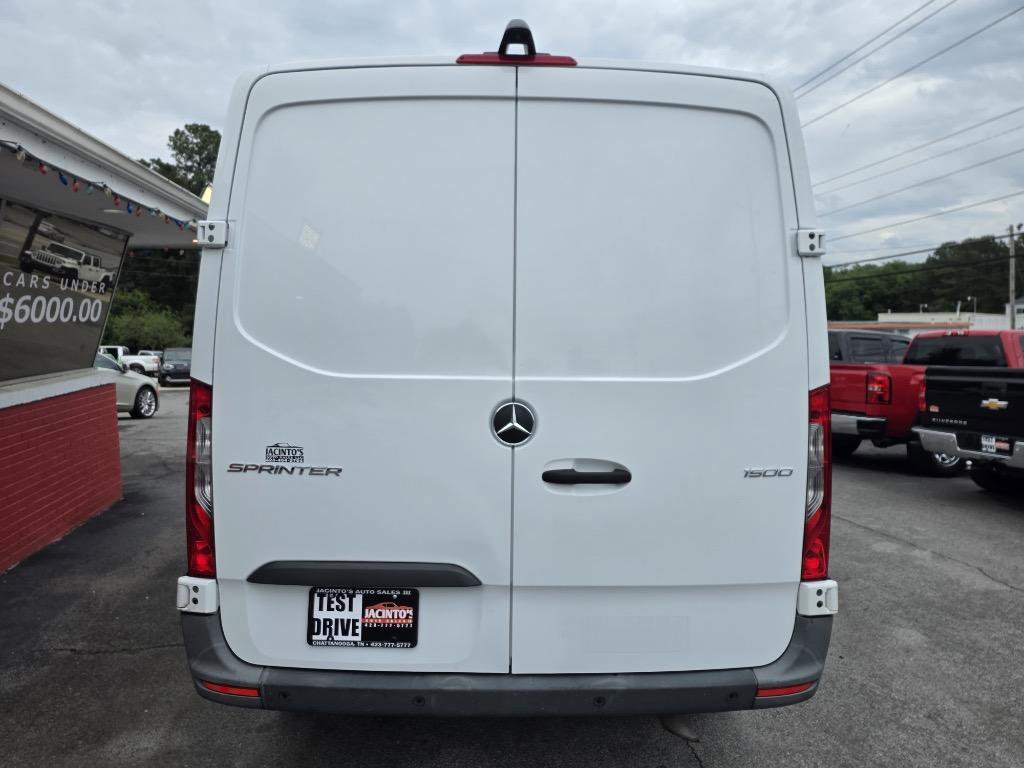 Used 2022 Mercedes-Benz Sprinter 1500 image 2