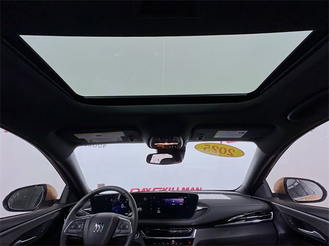 Used 2025 Buick Envista Avenir image 25