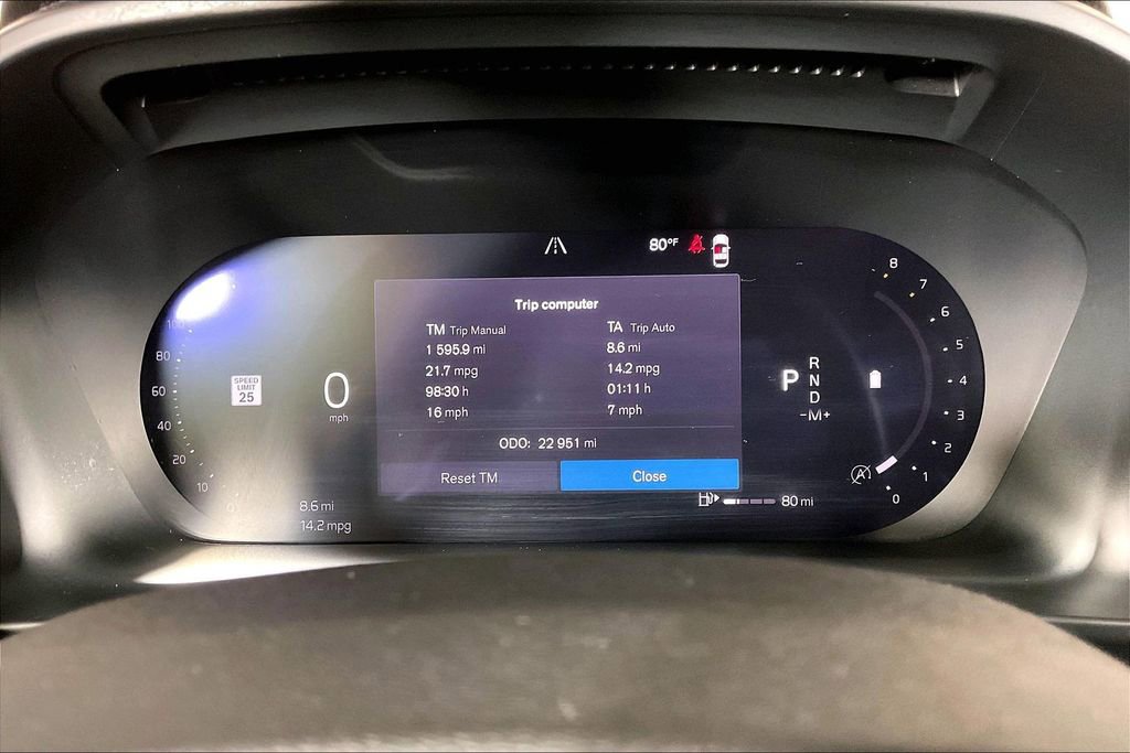 Used 2023 Volvo XC40 B5 Plus AWD/4WD image 20
