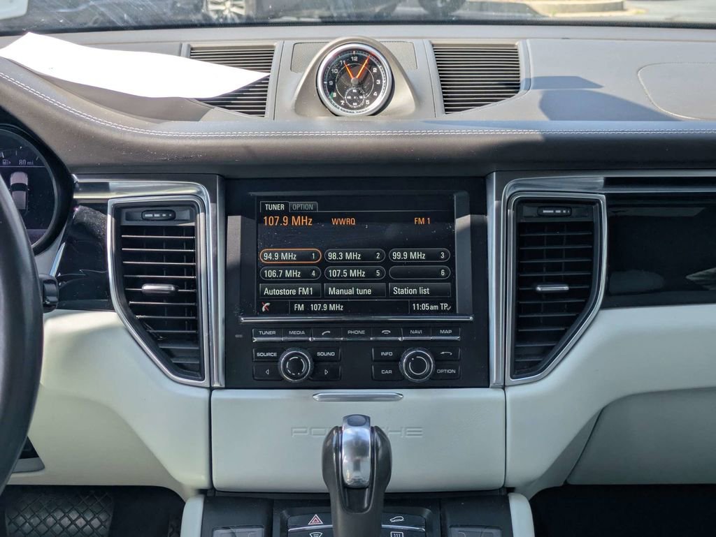 Used 2016 Porsche Macan S AWD/4WD image 20