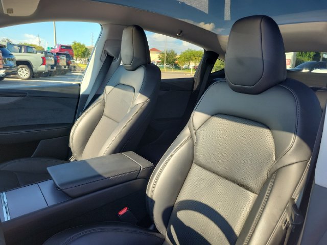 Used 2026 Tesla Model Y Long Range RWD image 24