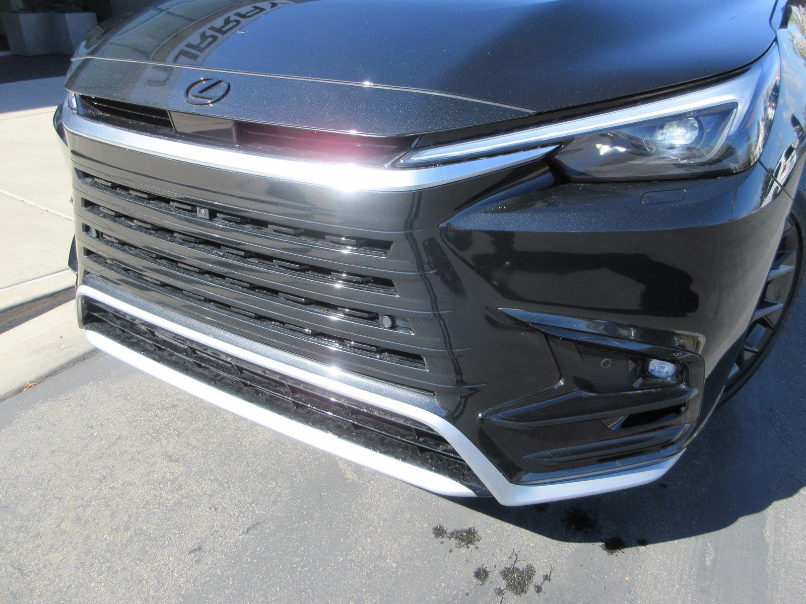 New 2026 Lexus TX 500h AWD image 16