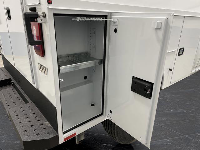 New 2024 RAM 3500 Tradesman image 17