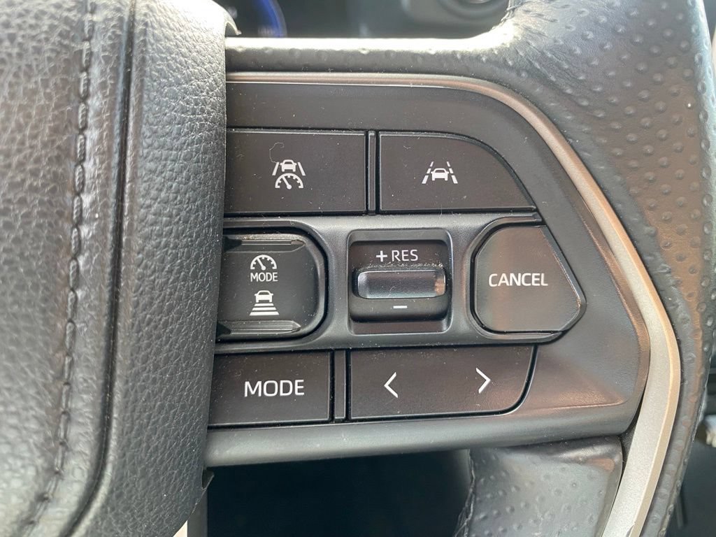 Used 2025 Toyota 4Runner TRD Off-Road AWD/4WD image 21