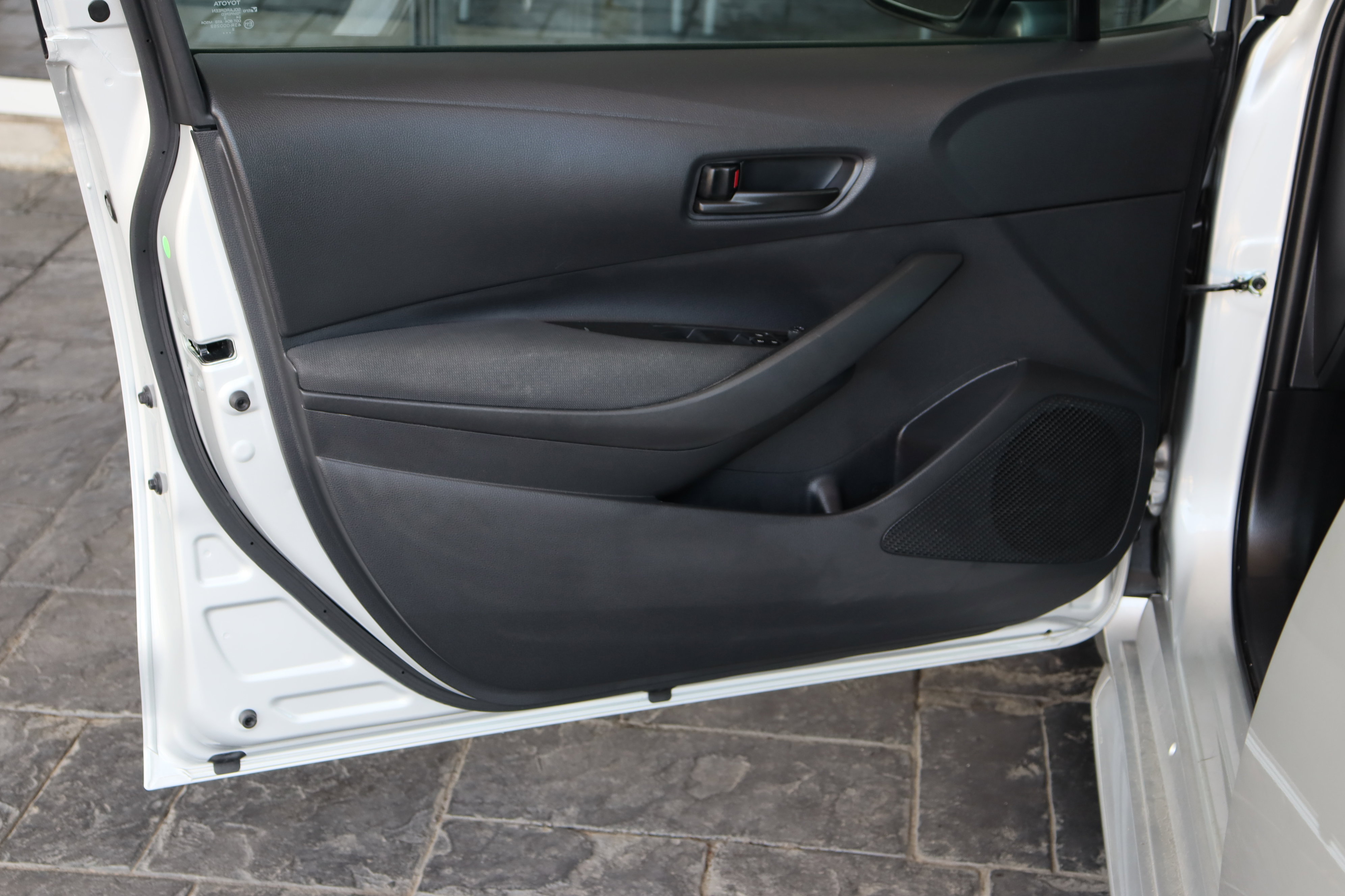 Used 2023 Toyota Corolla LE image 14
