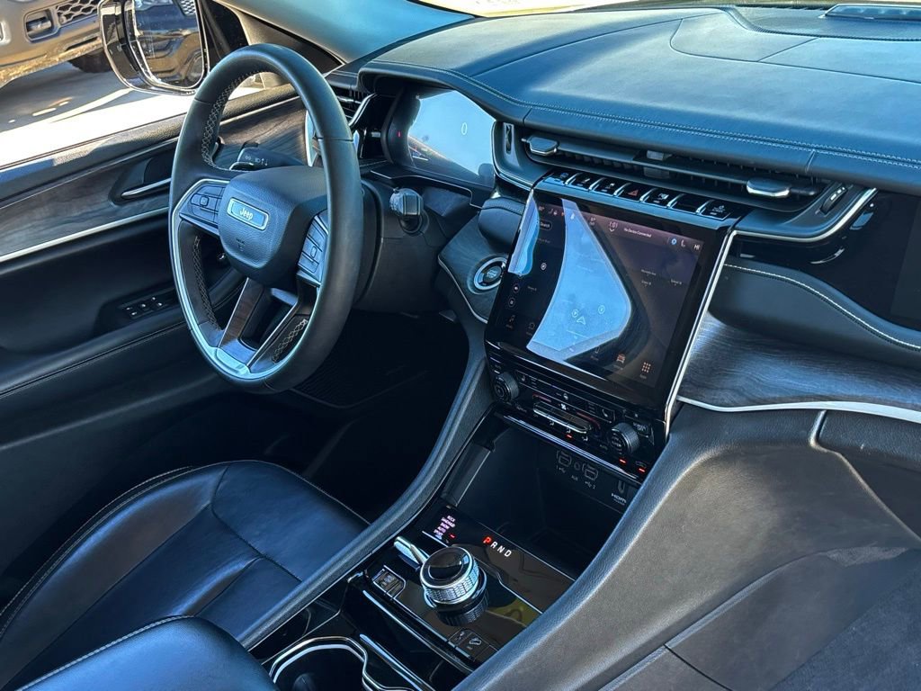 Used 2022 Jeep Grand Cherokee Limited 4xe image 31