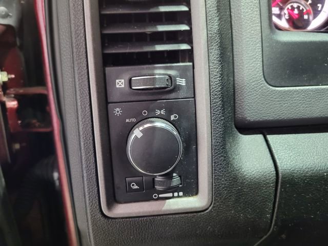 Used 2017 RAM 1500 ST w/ SXT Appearance Group image 34