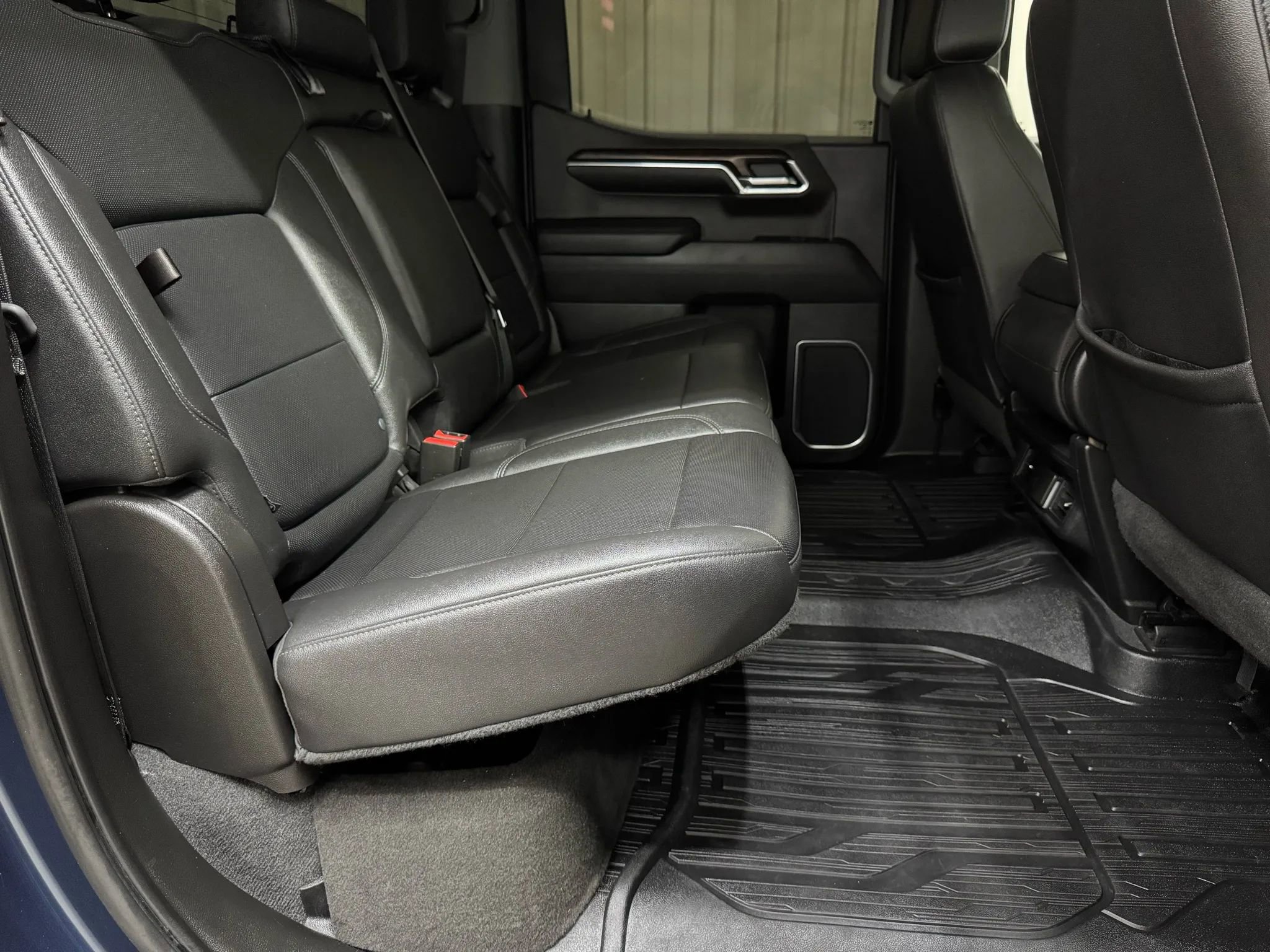 Used 2022 GMC Sierra 1500 SLT image 16