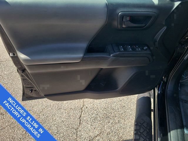Used 2022 Toyota Tacoma SR w/ SR Convenience Package RWD image 22