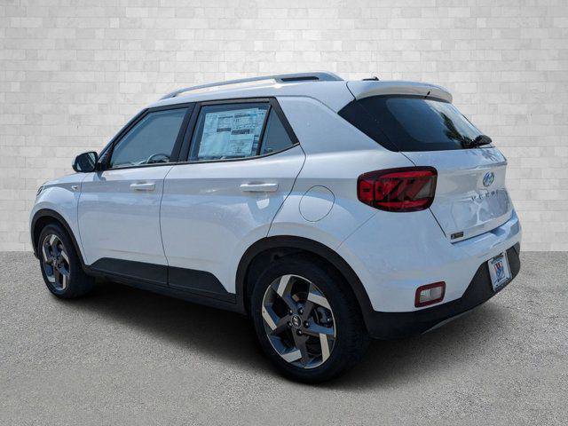 New 2025 Hyundai Venue SEL image 4