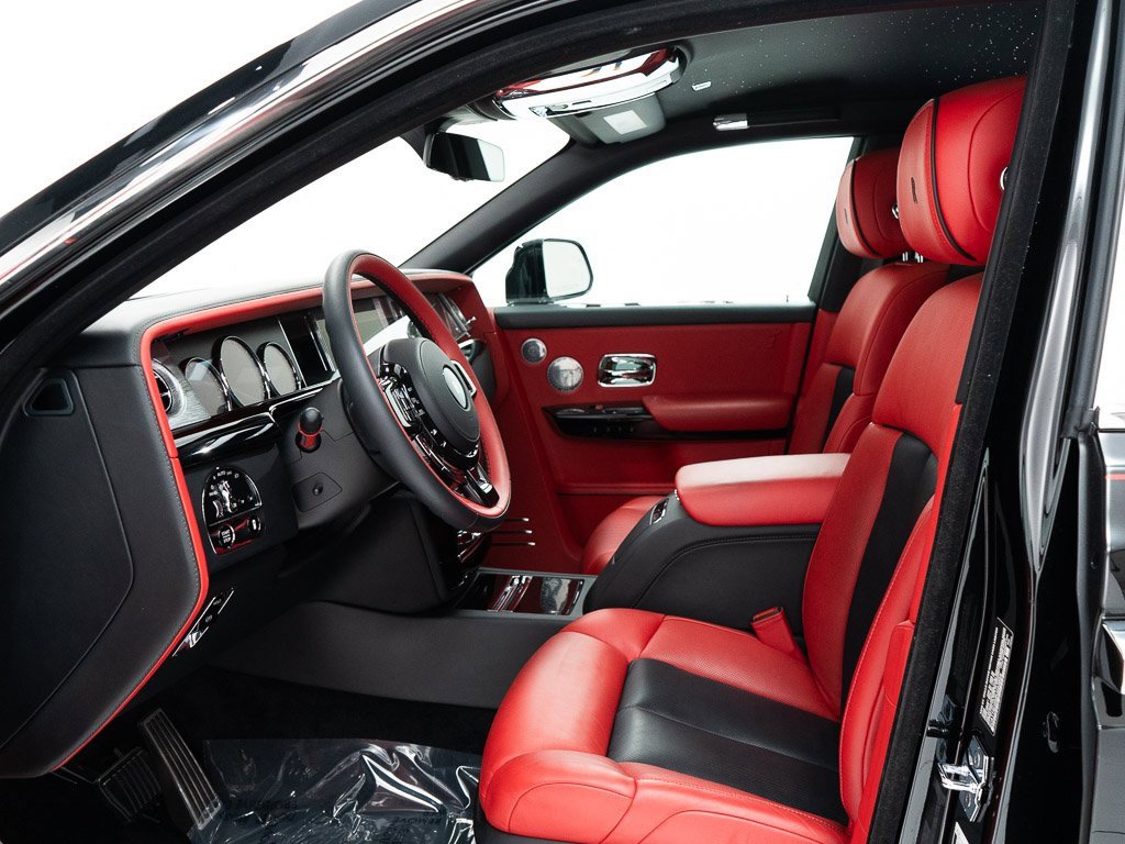 Certified 2024 Rolls-Royce Phantom Sedan w/ The Phantom Package image 16