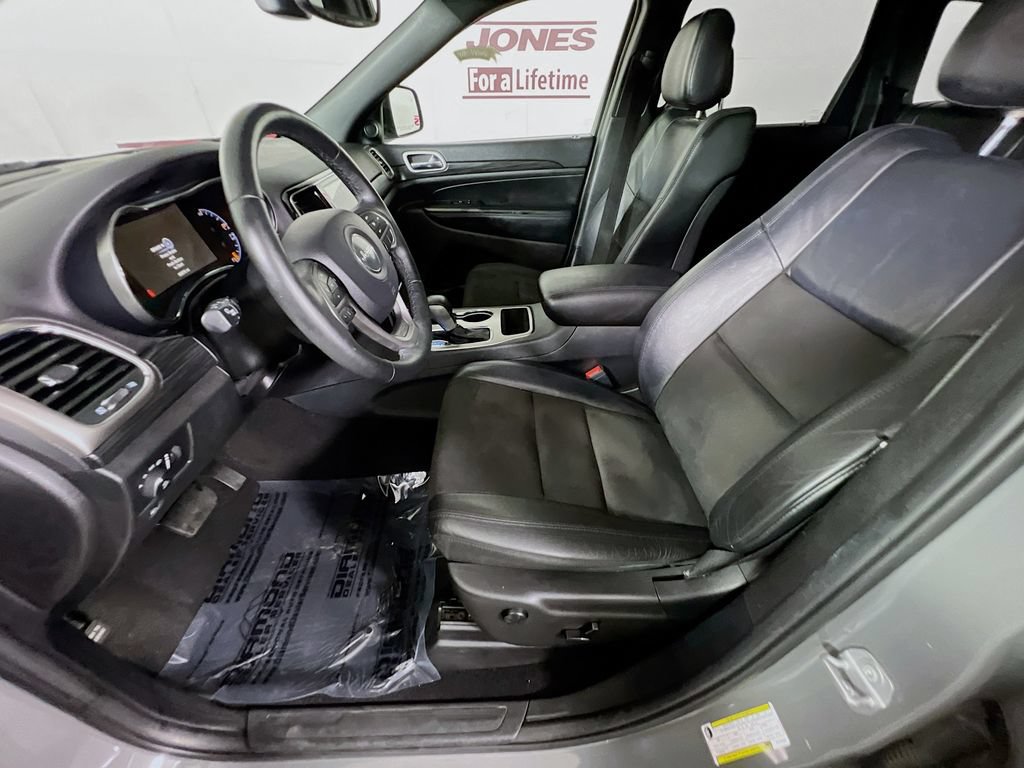 Used 2019 Jeep Grand Cherokee Altitude AWD/4WD image 25