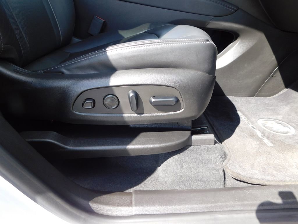 Used 2021 Buick Enclave Avenir w/ LPO, Hit The Road Package image 20