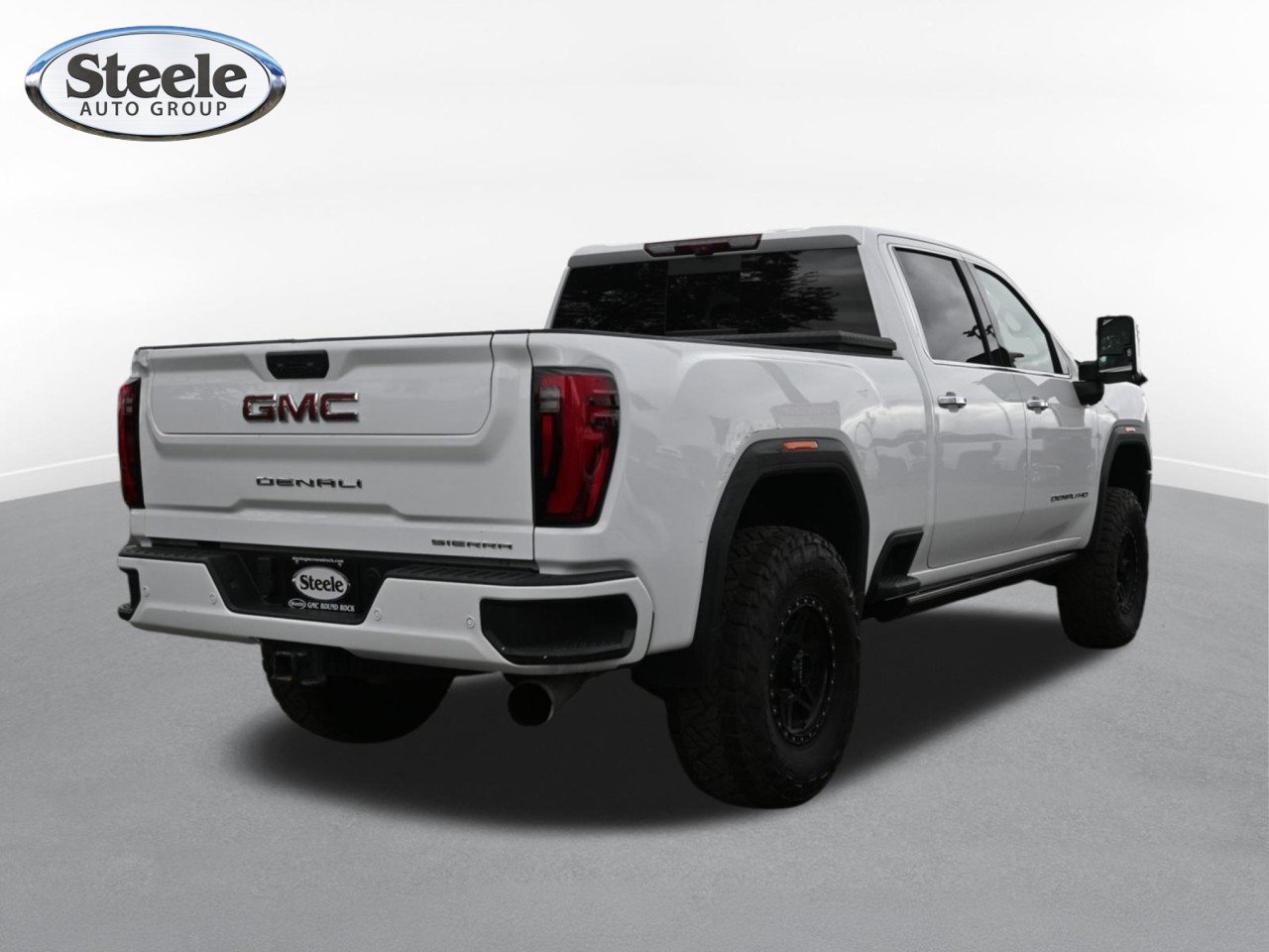 Used 2025 GMC Sierra 2500 Denali w/ Technology Package AWD/4WD image 5