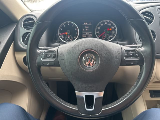 Used 2016 Volkswagen Tiguan S AWD/4WD image 6