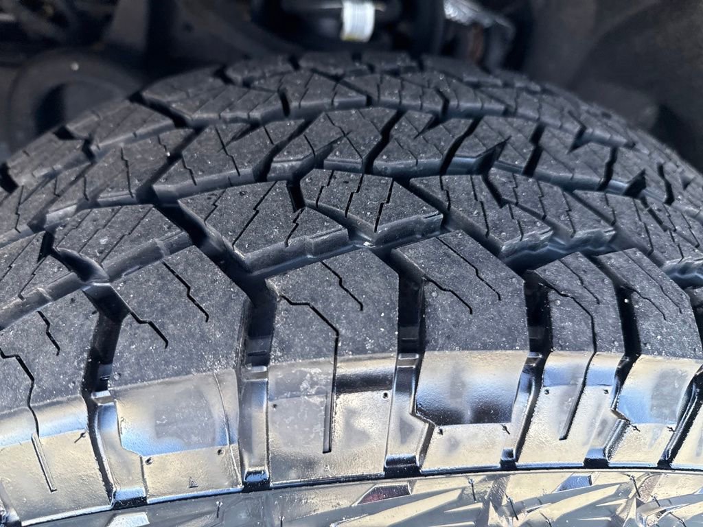 Used 2022 Chevrolet Colorado LT w/ Fleet Safety Package image 34