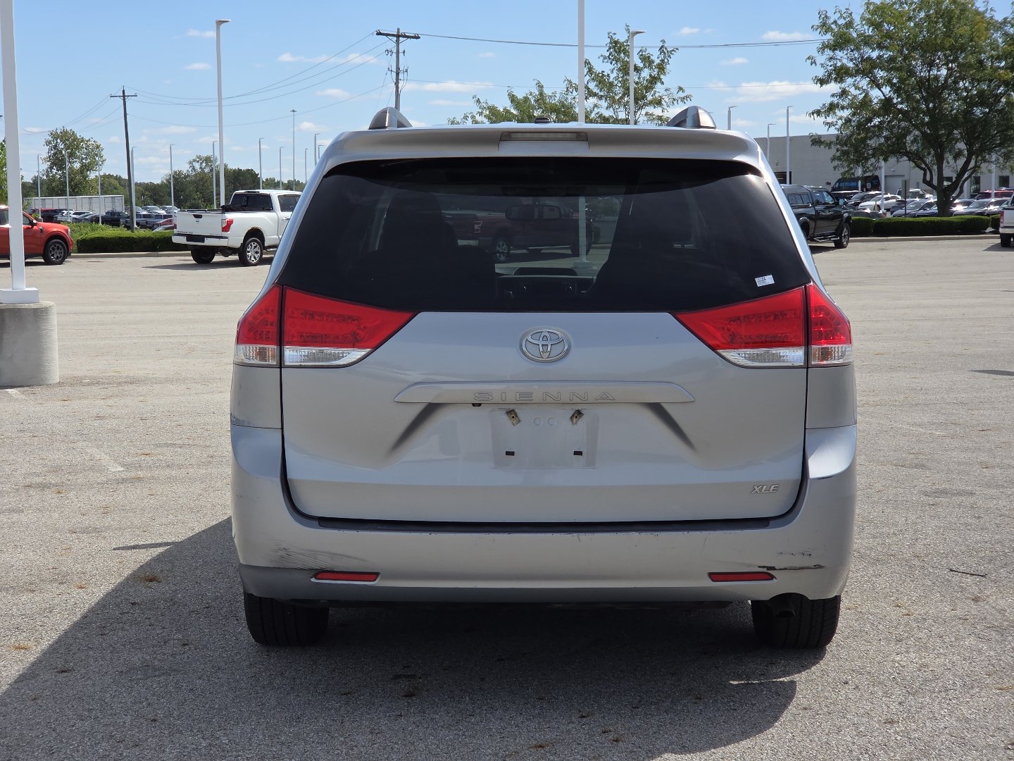 Used 2013 Toyota Sienna XLE FWD image 15