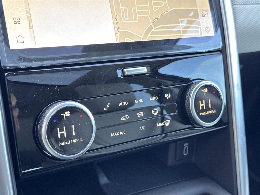 New 2026 Land Rover Discovery Limited Edition image 26