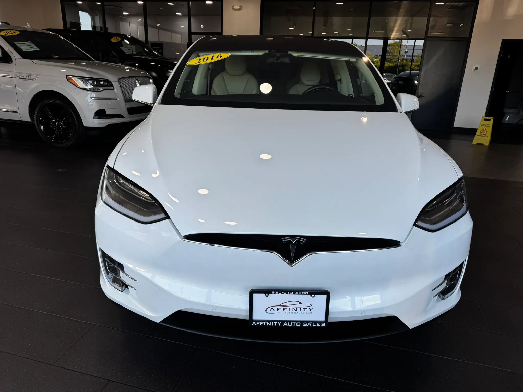 Used 2016 Tesla Model X 90D AWD/4WD image 8