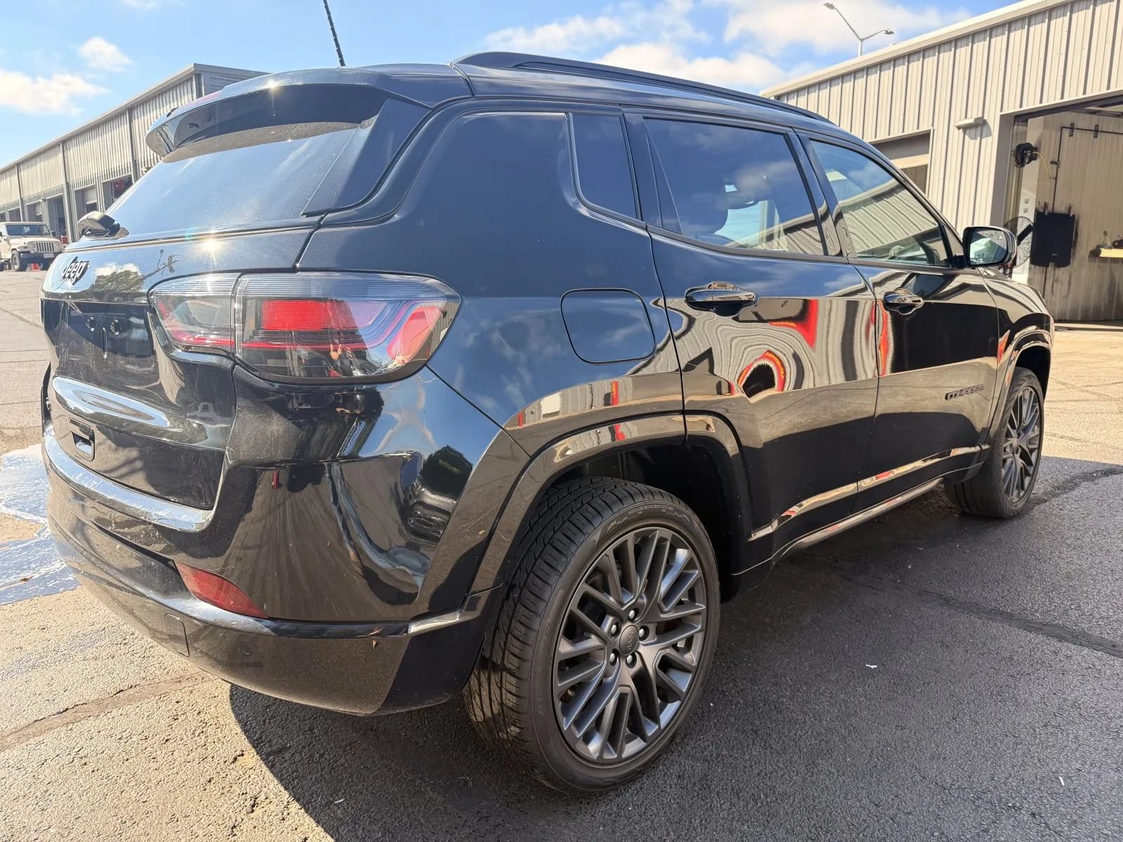 Used 2023 Jeep Compass High Altitude AWD/4WD image 4