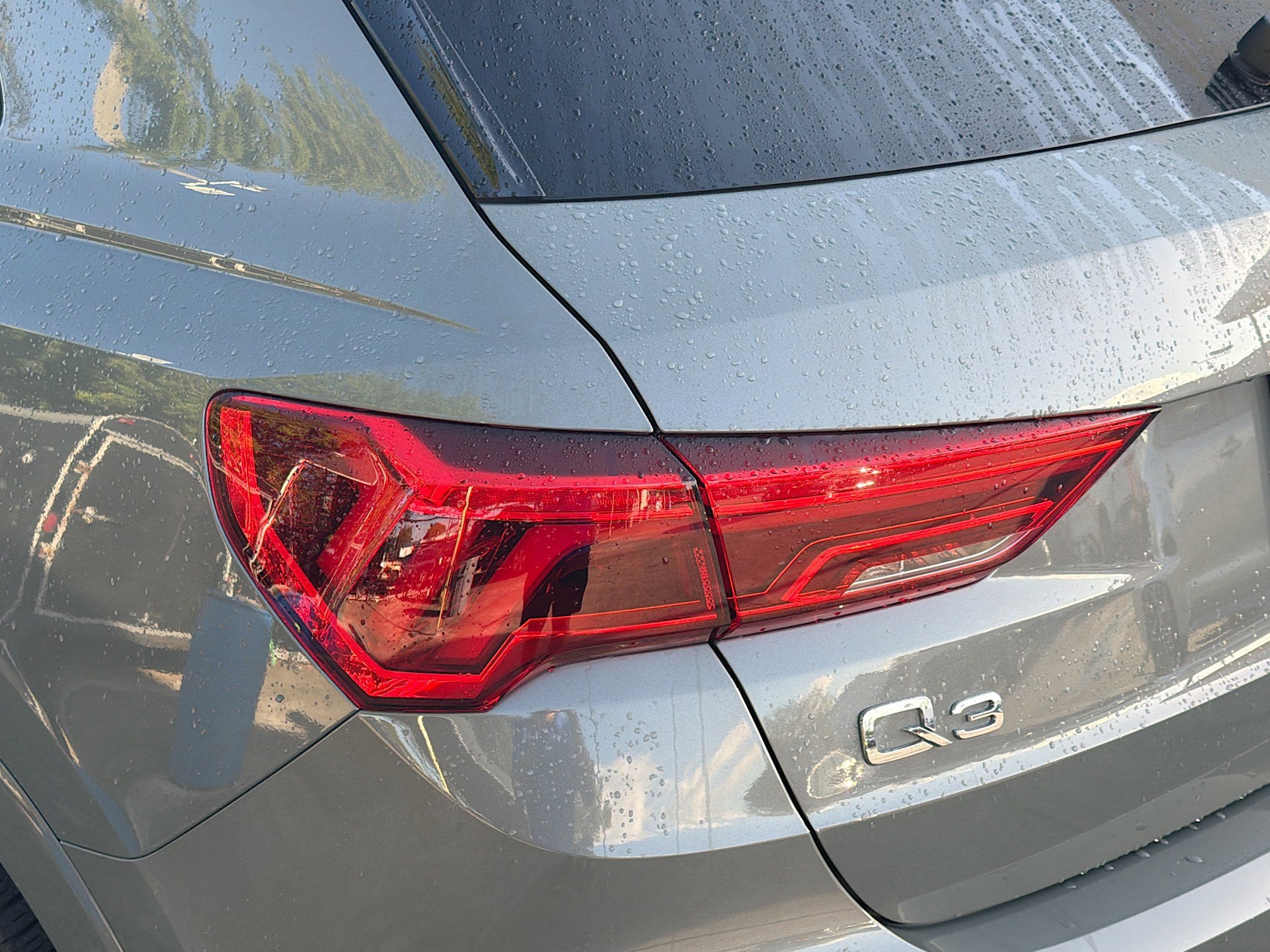 Used 2024 Audi Q3 2.0T Premium image 5