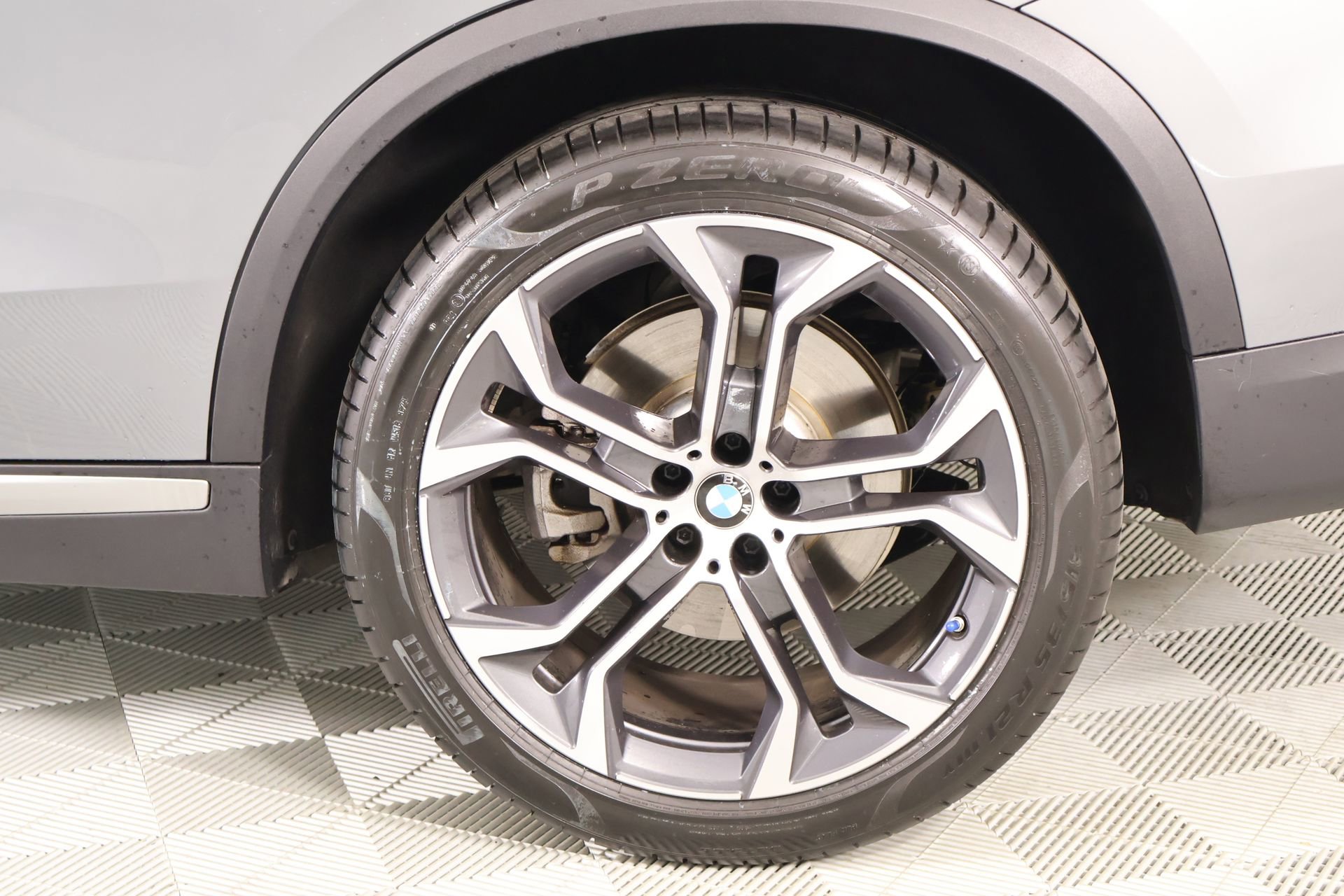 Used 2024 BMW X5 xDrive40i w/ Premium Package AWD/4WD image 20