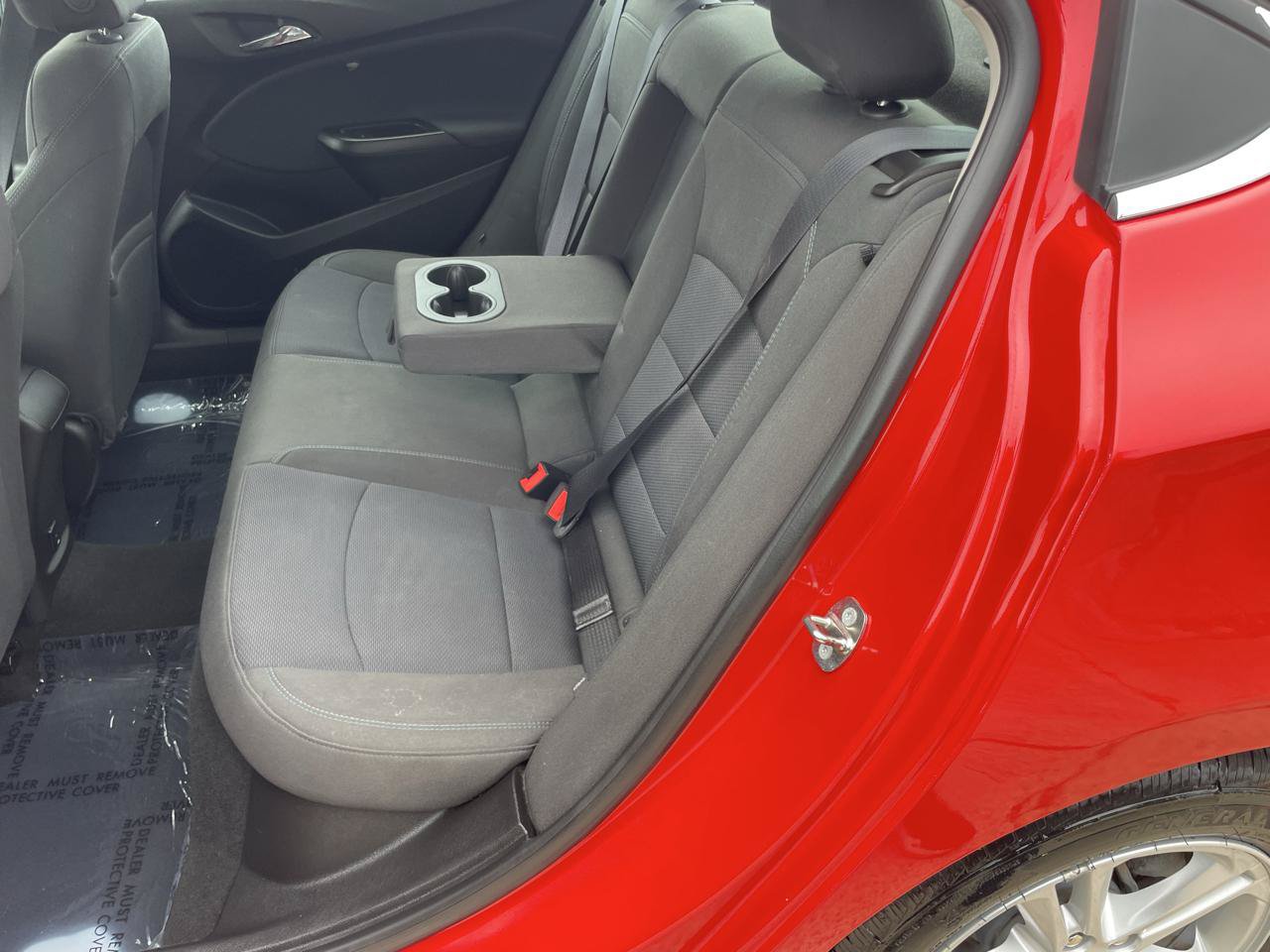 Used 2018 Chevrolet Cruze LT FWD image 35