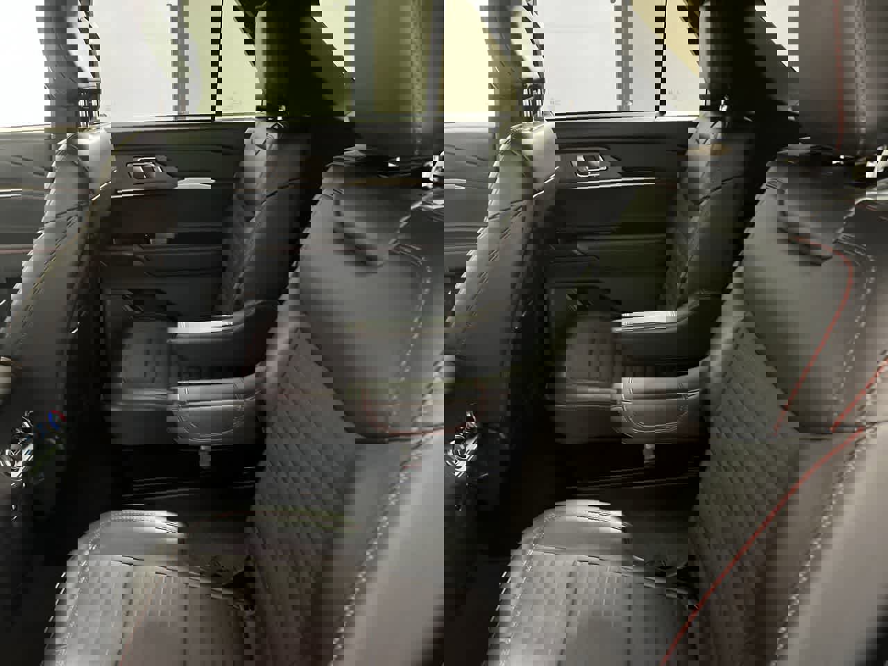 Used 2025 Ford Explorer ST-Line image 28